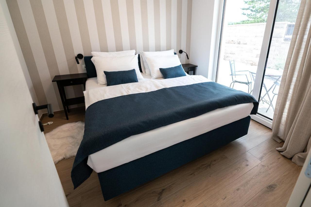 Apartments Kras 24 With Pool Сезана Экстерьер фото
