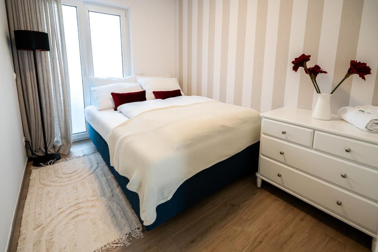 Apartments Kras 24 With Pool Сезана Экстерьер фото