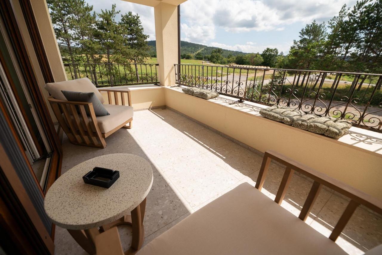 Apartments Kras 24 With Pool Сезана Экстерьер фото