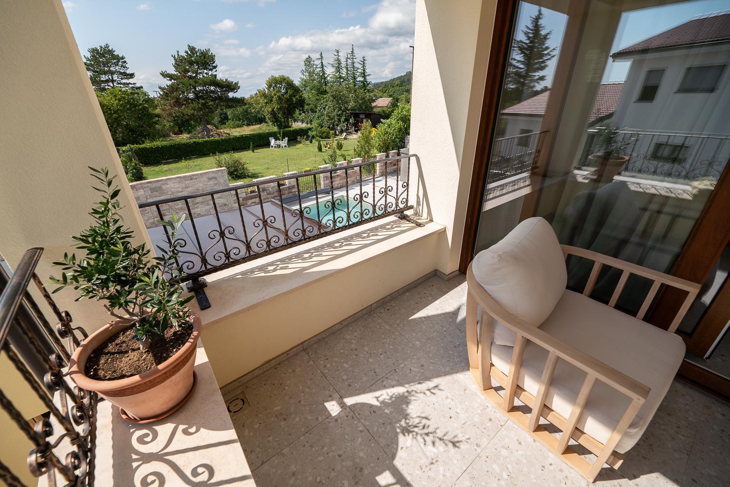 Apartments Kras 24 With Pool Сезана Экстерьер фото